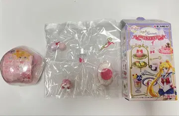 세일러문 꼬마토끼 카페 디저트 가챠가챠 피규어
