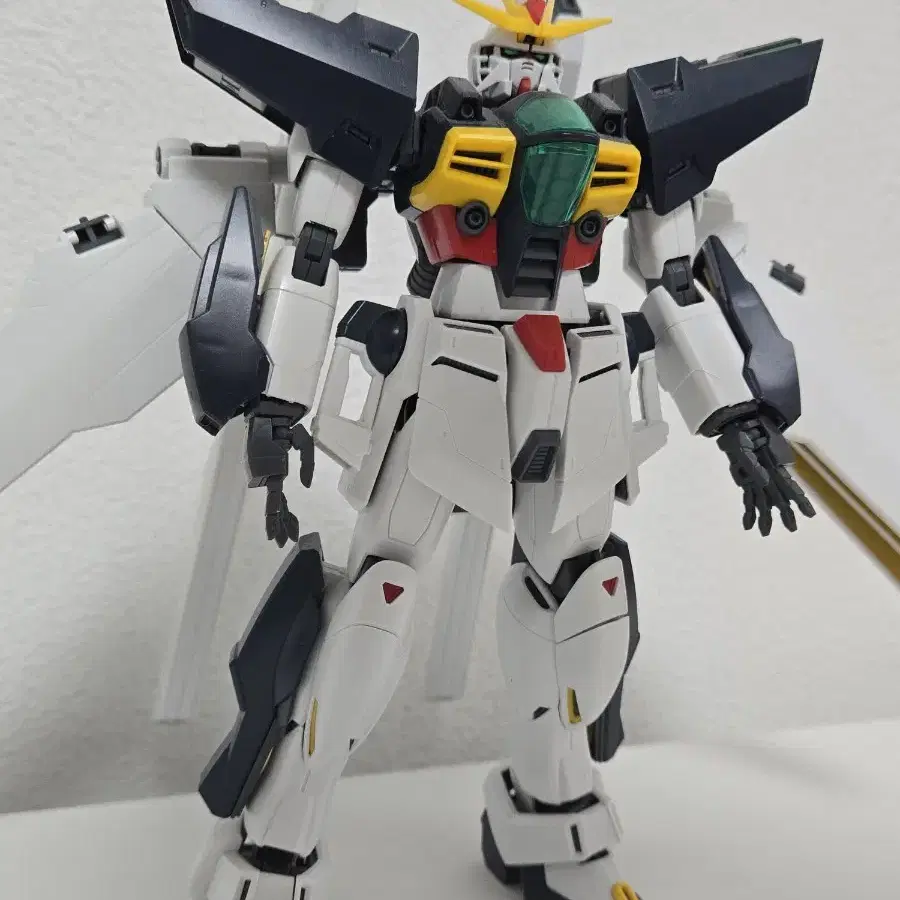 MG 1/100 건담 더블 X 건프라 조립품