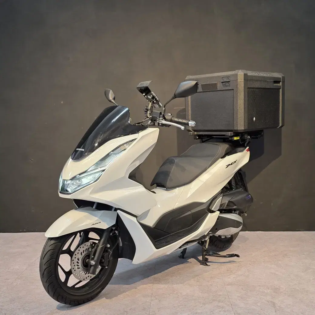 혼다 23년식 pcx125 abs 화이트 부산김해창원울산대구대전구미인천