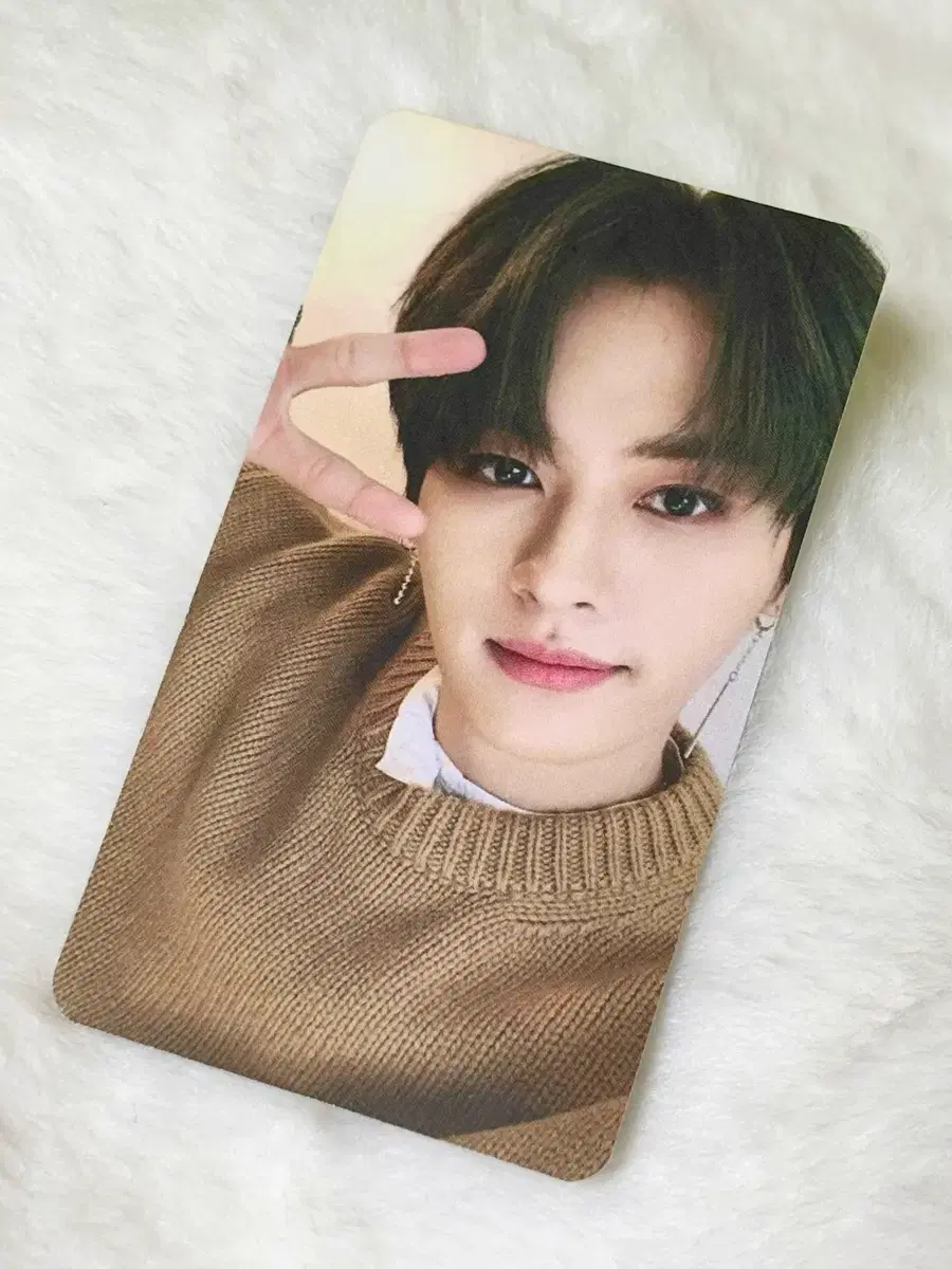 Stray Kids SKZ Lee Know Lee Minho LEVANTER broadcast sell