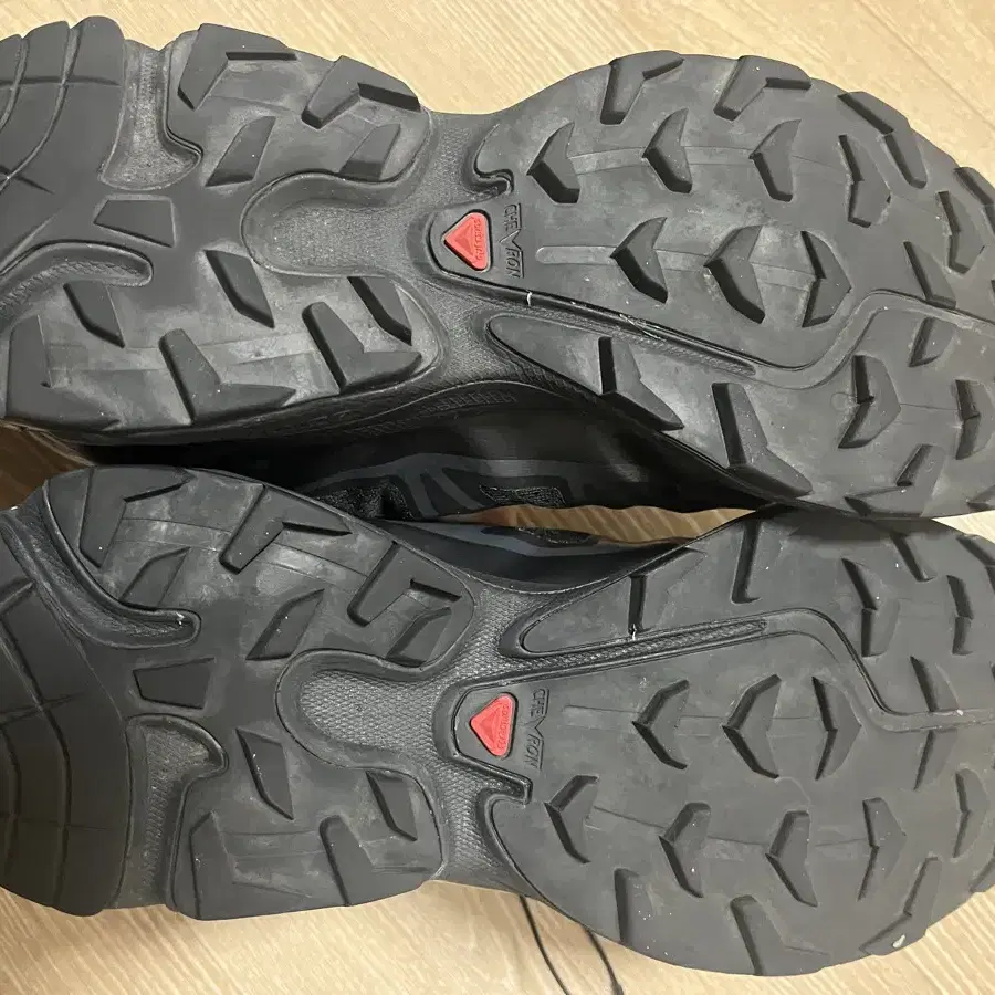 살로몬 xt-6 adv 블랙 270사이즈