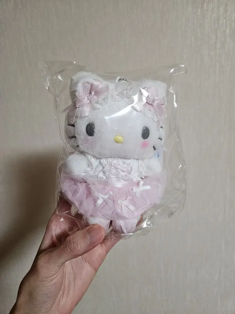산리오 시로네코 발레리나 키티 마스코트
