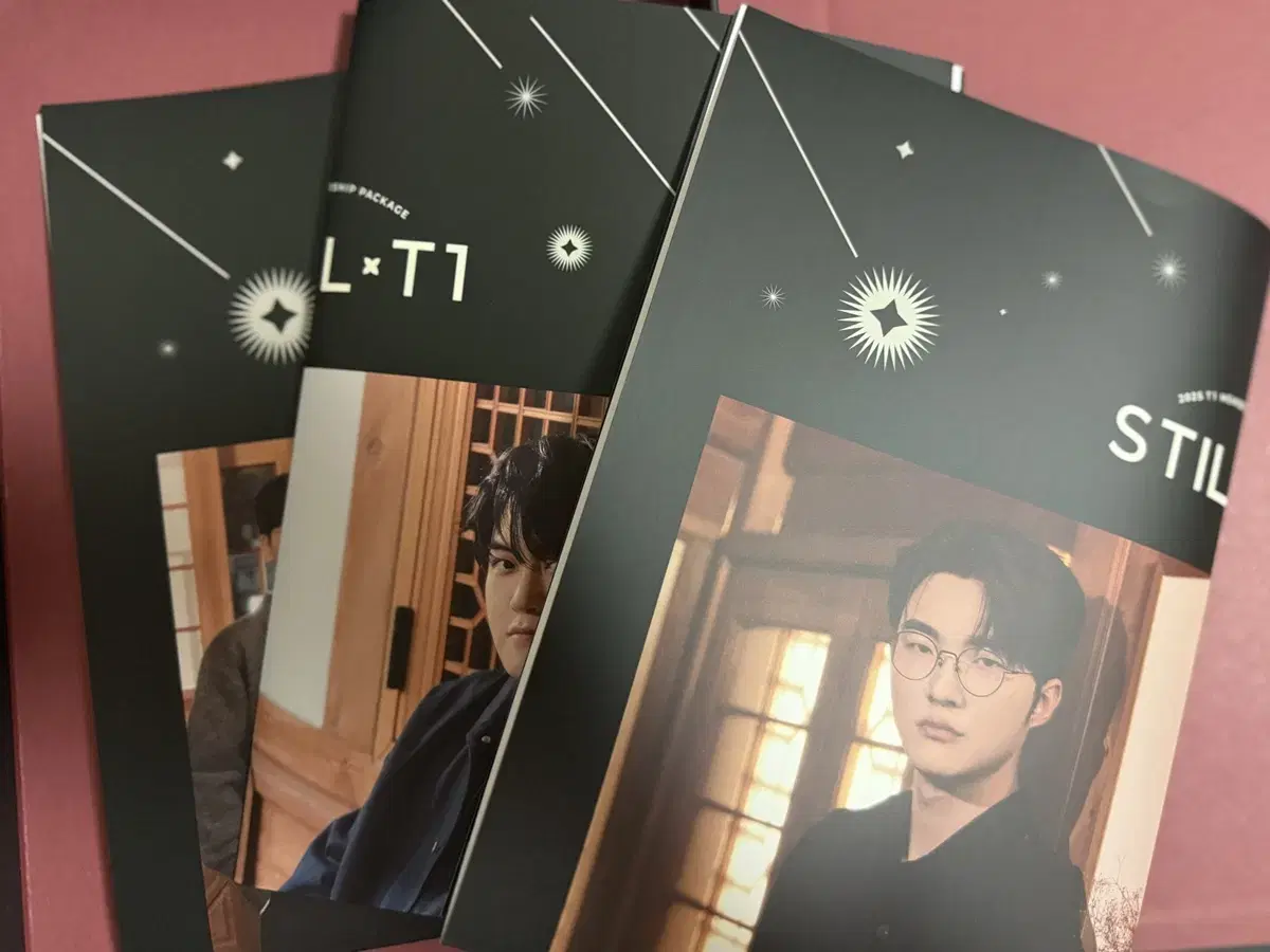 25 T1 시즌그리팅 시그 포스터 달력 양도