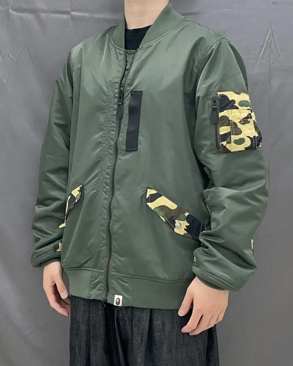 XL 베이프 카모 황계 레터링 나일론 MA-1 자켓