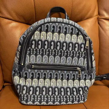 훌라 백팩