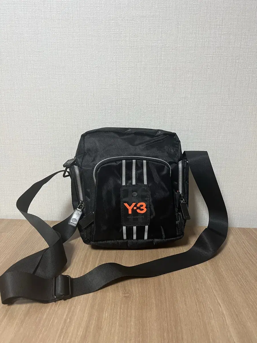 Y3 요지야마모토 아디다스 나일론 크로스백