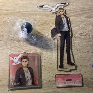 진격의 거인 와쿠도키쿠지 엘렌 아크릴 스탠드 아크링 키링