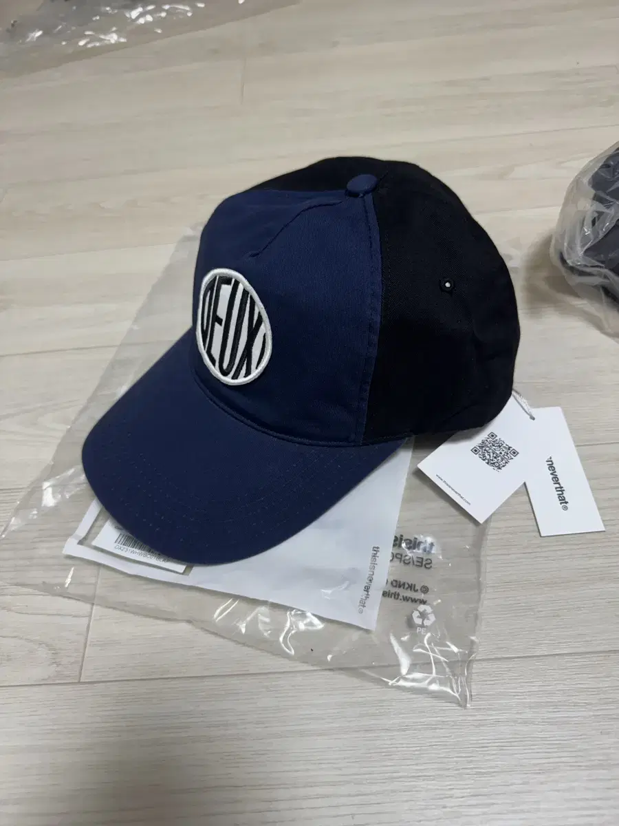 듀스 디스이즈네버뎃 볼캡