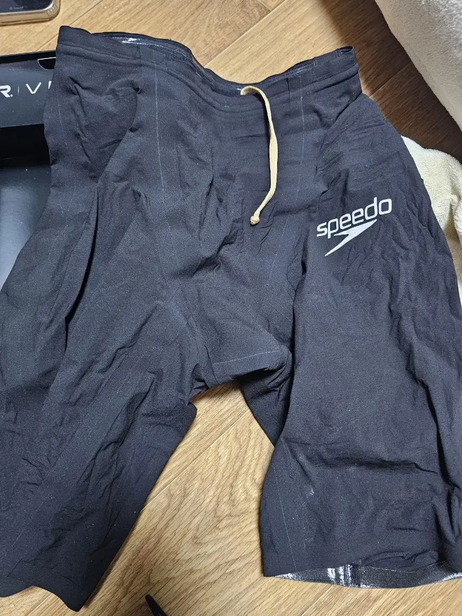 Speedo Veloour Size 24