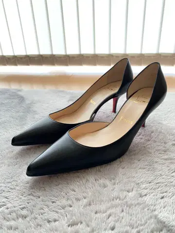 미사용 크리스찬 루부탱 블랙 나파 블랙 가죽 힐 36.5