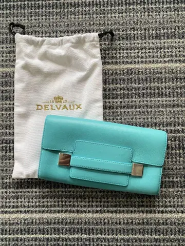 델보 마담 롱 지갑