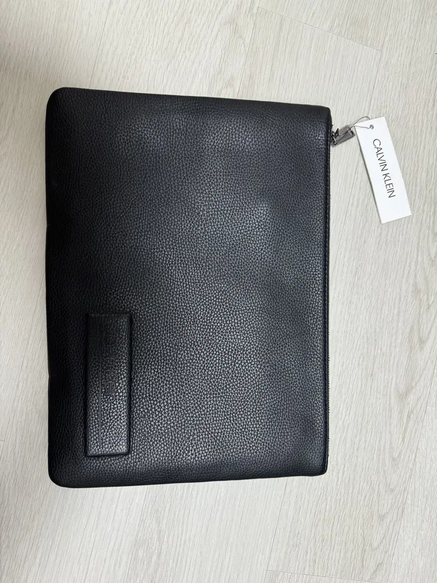 ck clutch bag