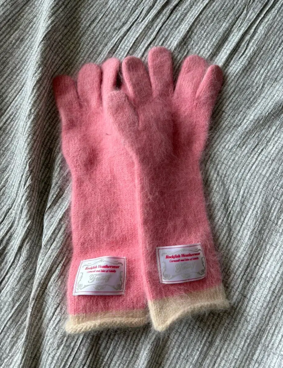 Rockfish Weatherwear Angora Gloves Pink