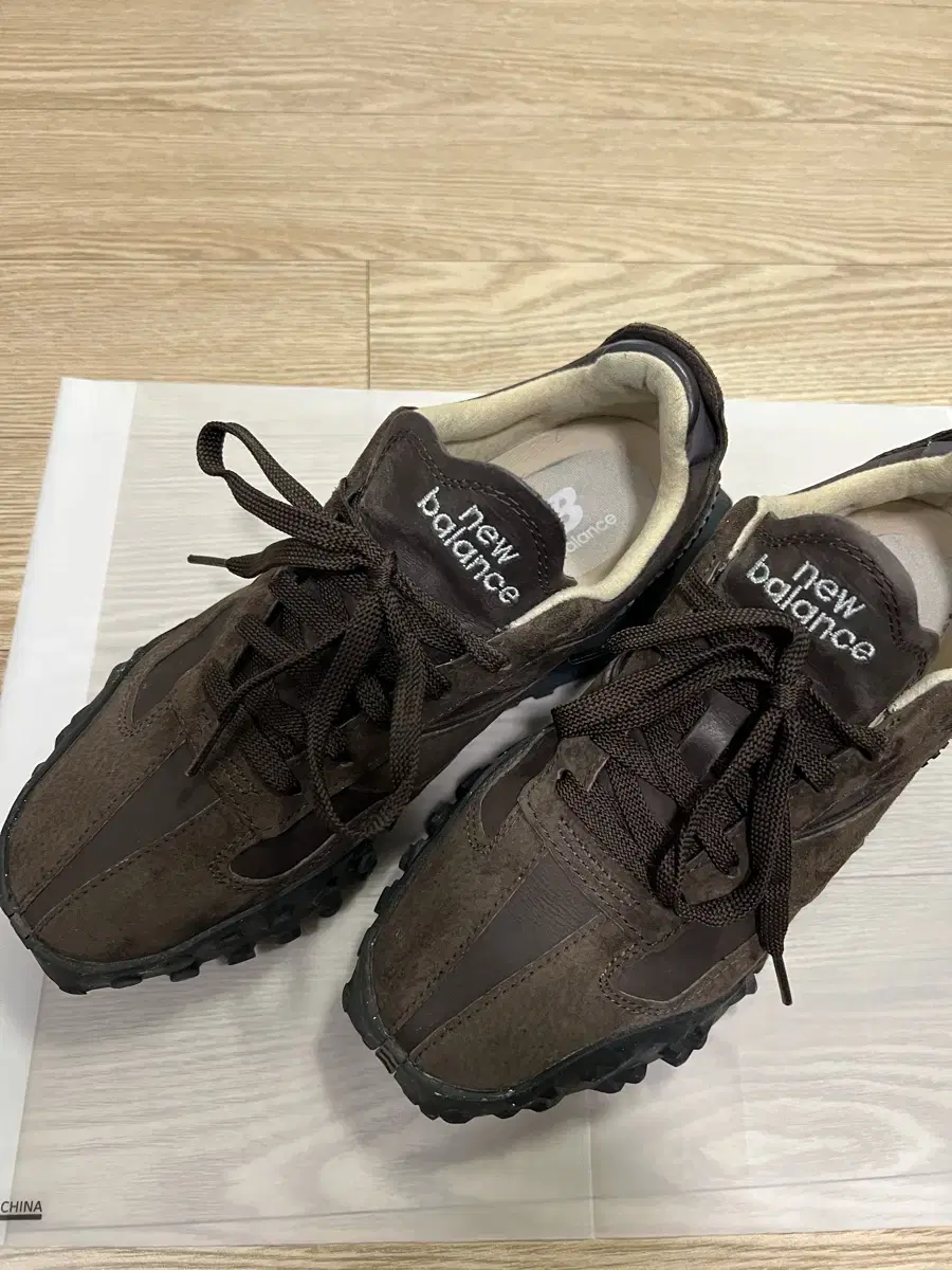 오라리 뉴발란스 XC-72 260