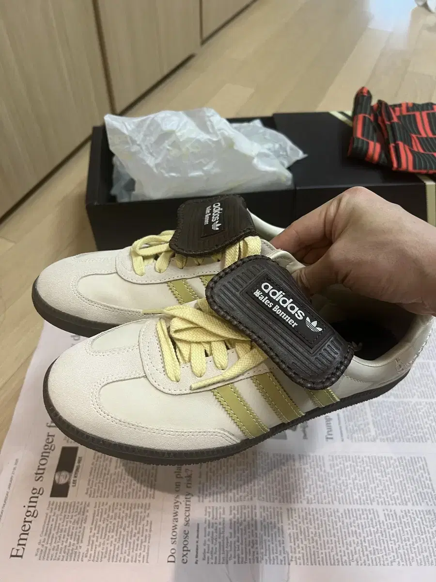 [270] 아디다스 웨일즈보너 삼바 브라운 에크루 틴트