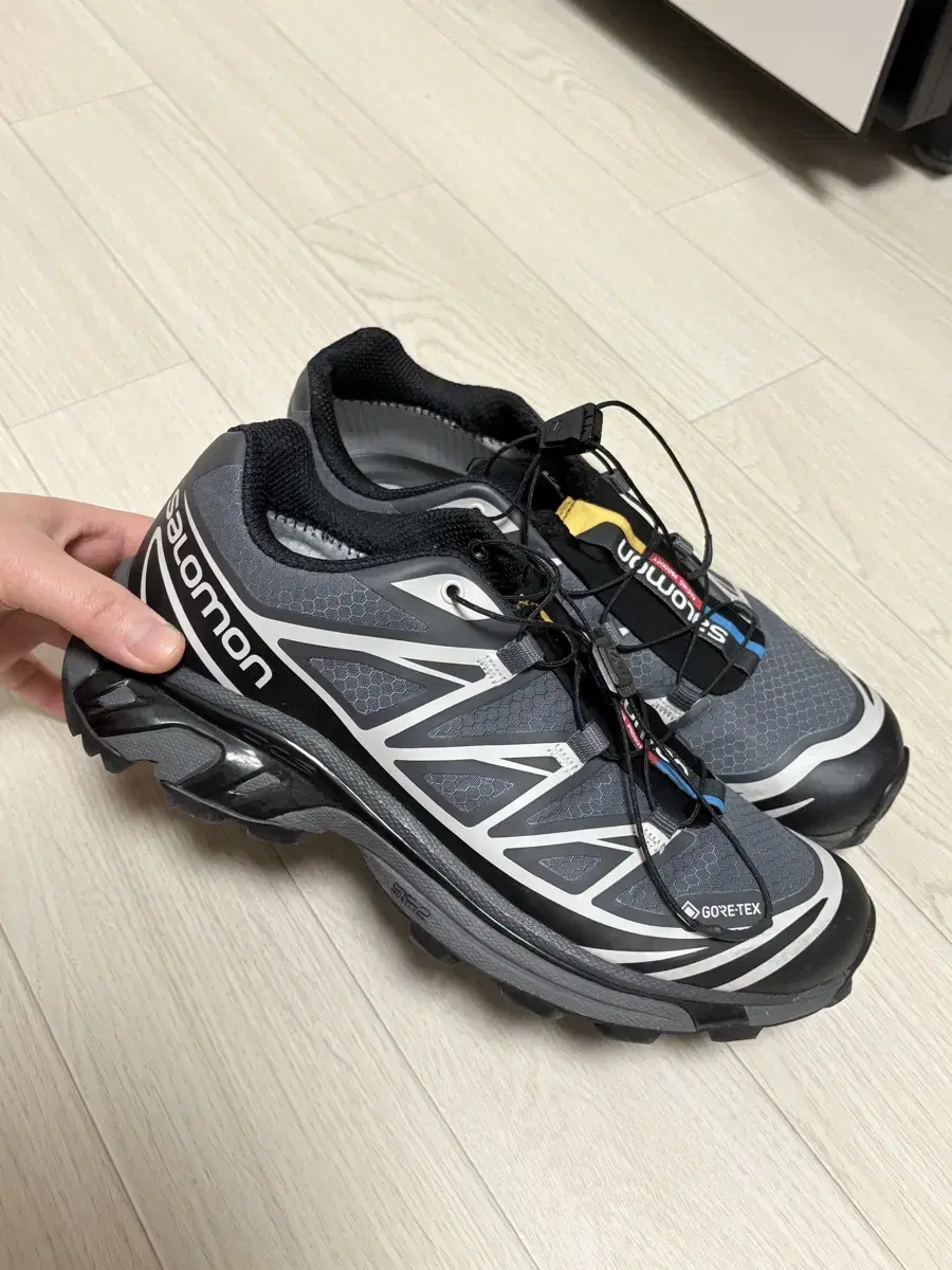 살로몬 XT6 고어텍스 블랙 에보니 235