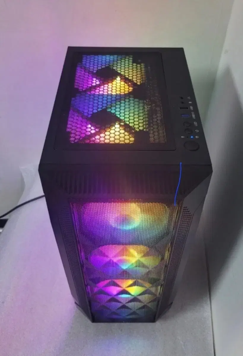 i7-8700 gtx1060 게이밍 PC