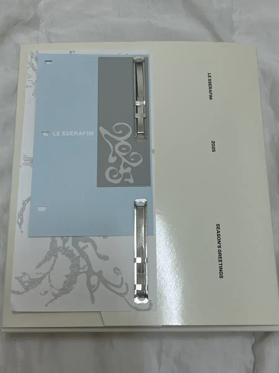 Weverse pre-order benefit included) le sserafim 2025 season's greetings Full configuration Sell