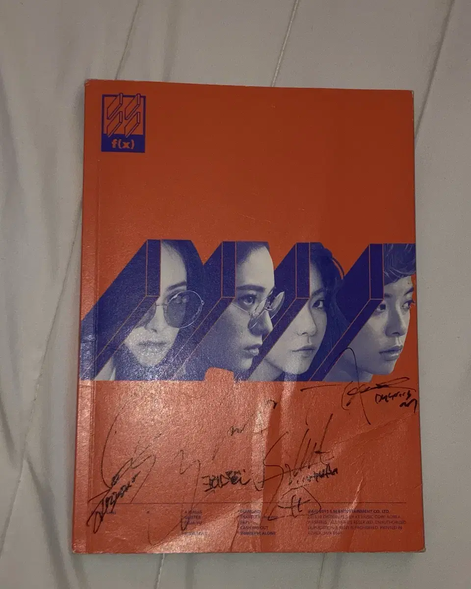에프엑스 f(x) 4집 앨범 4WALLS 친필싸인 엠버 포카