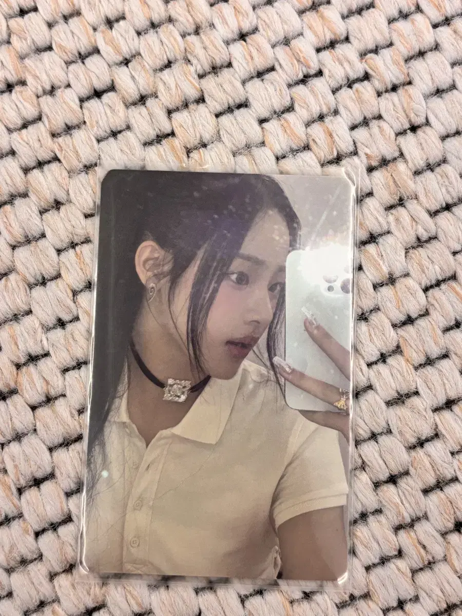 뉴진스 민지 위버스 슈퍼샤이 하우스윗 omg 판매 양도 포카