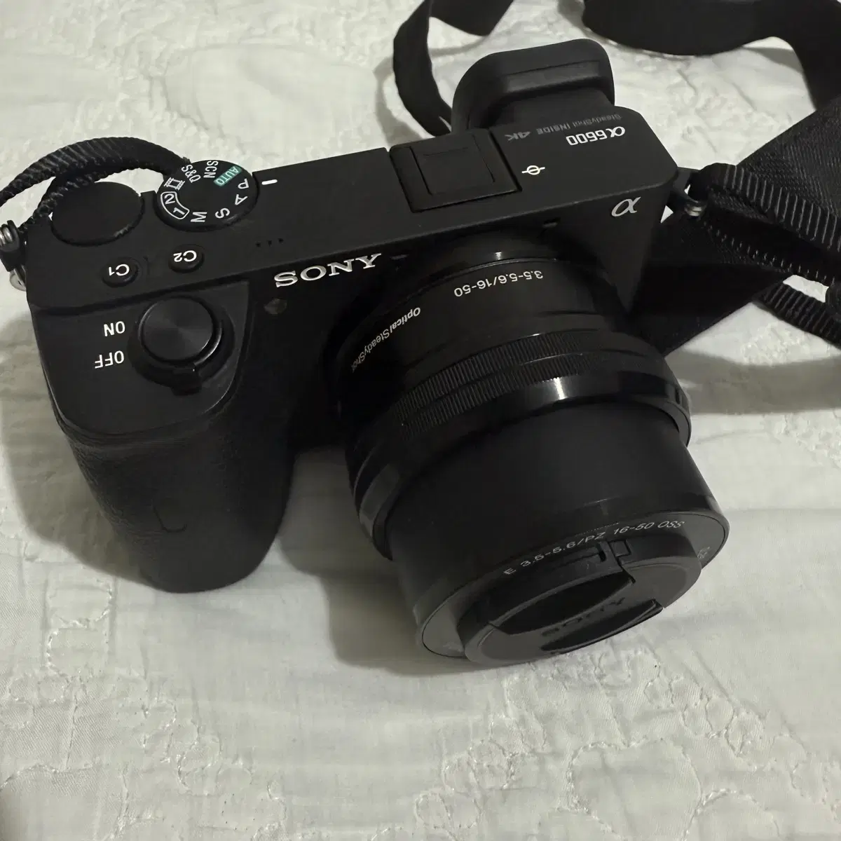 소니a6600