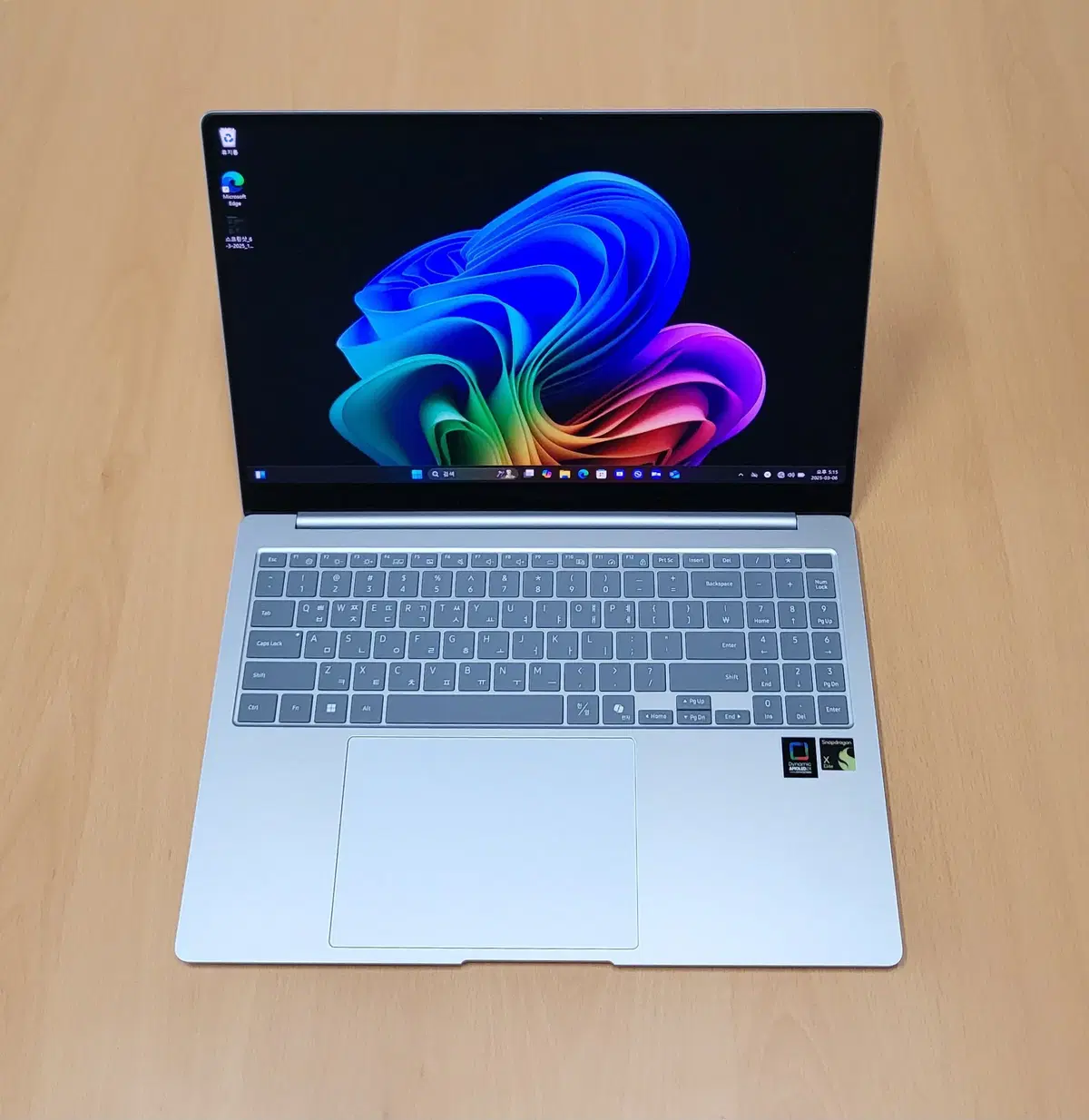 갤럭시북4 엣지16 NT960XMA-K01AB 노트북판매합니다