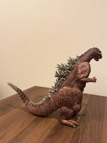 고질라 피규어
