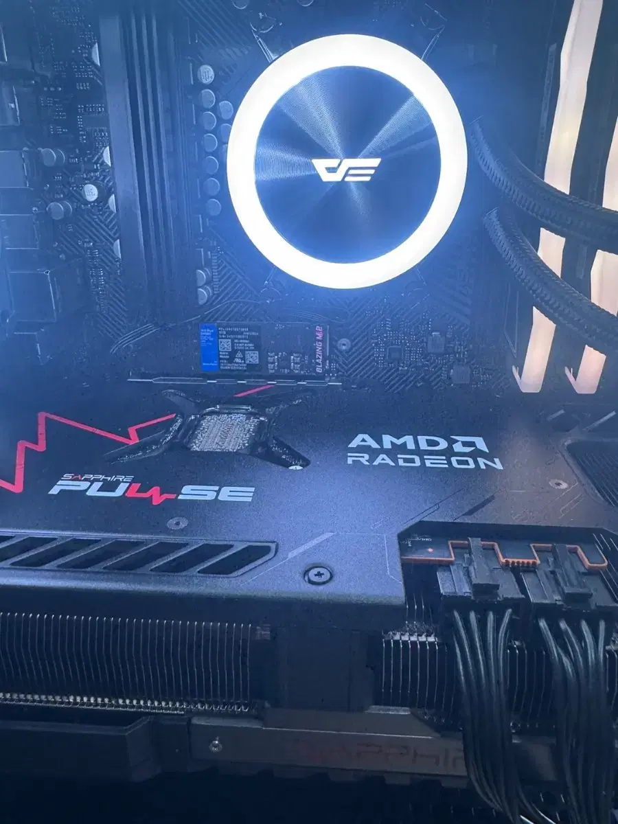 라이젠9600 9070XT 고사양게이밍 컴퓨터 처분