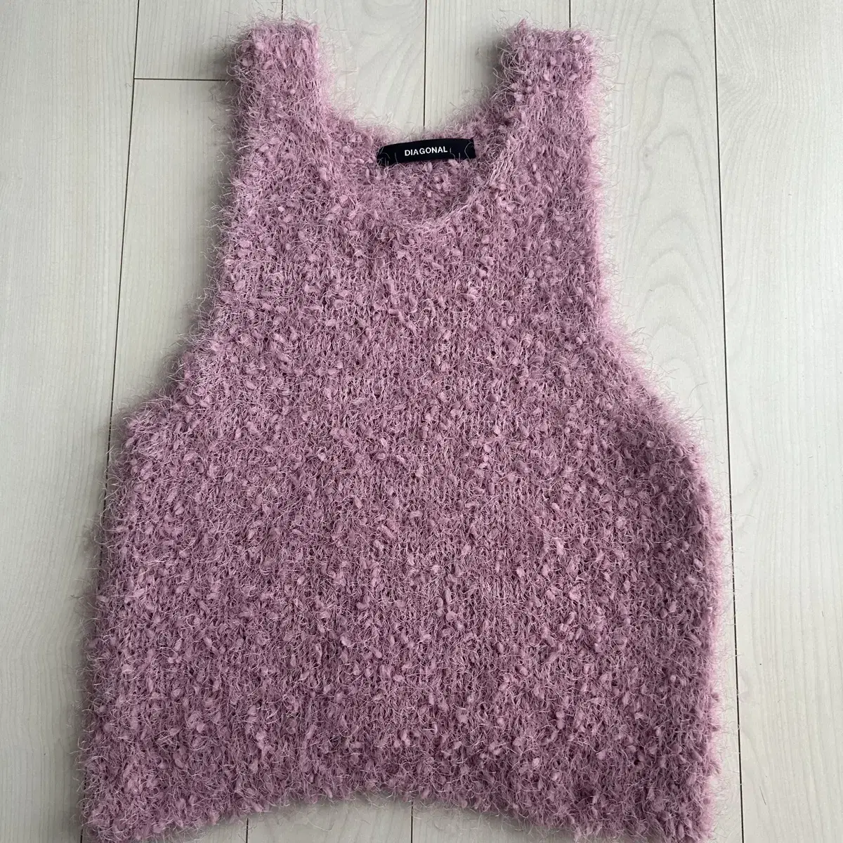 [다이애그널] HAIRY BLEND SLEEVELESS