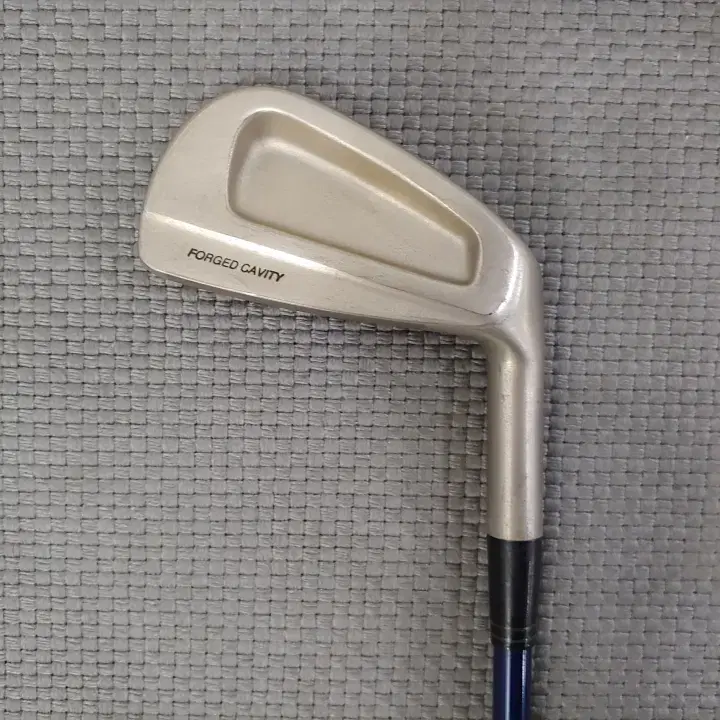 상태좋은 단조 FORGED CAVITY 4번 아이언후지쿠라 FUJUKUR