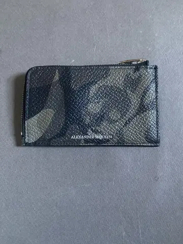 정품 알렉산더 맥퀸 프래그먼트 케이스
