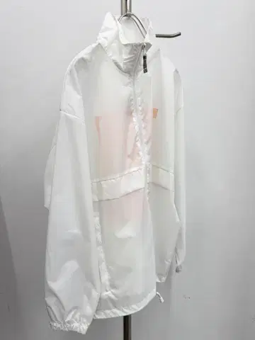 새상품 정가 15400엔 피갈레 나일론 자켓 화이트 오렌지 로고 S