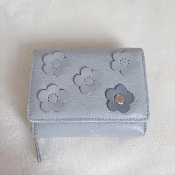 MARYQUANT 마리콴트 3단 폴더형 지갑 미니 지갑 데이지 스카이블루