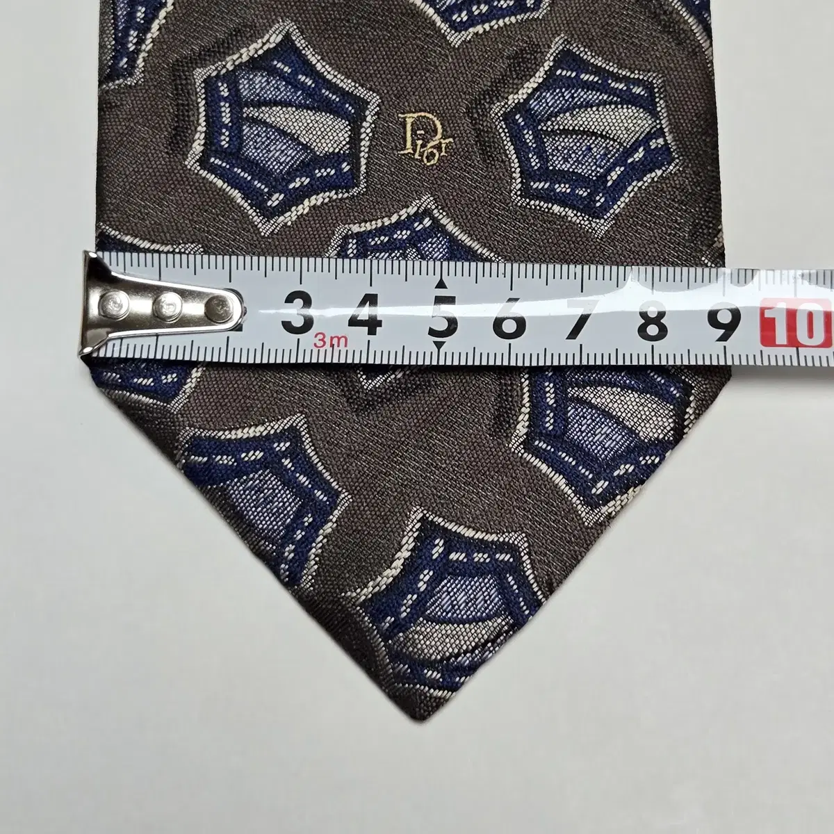 DIOR | 디올 Genuine Christian Dior neckties made in the DIOR | 디올 Genuine Christian Dior neckties made in the