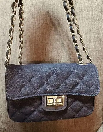 AULENTTI 오렌티 네이비 퀼팅 숄더백