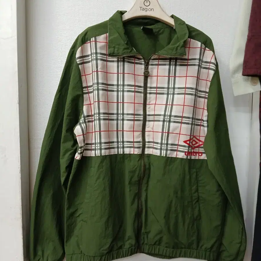 엄브로 점퍼95