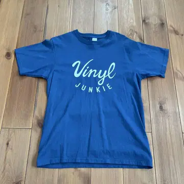 일리 라이프 바이널 정키 티셔츠 L사이즈