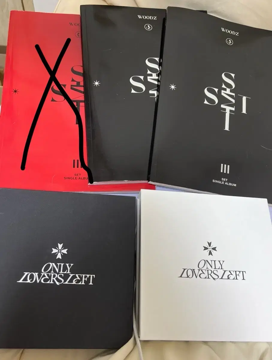 우즈 앨범  SET 블랙 / OLL 포스터 포토카드 포함