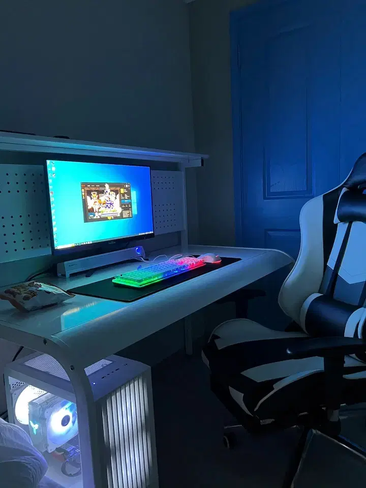 가성비끝판왕 컴퓨터 9700F, 1080Ti PC방 데스크탑 본체 풀셋
