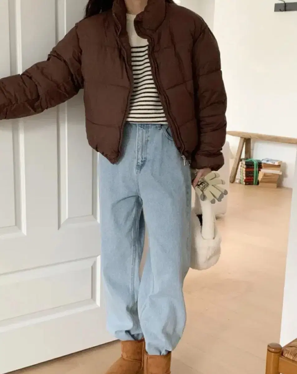 브라운 패딩 새제품 에이블리 지그재그 숏패딩