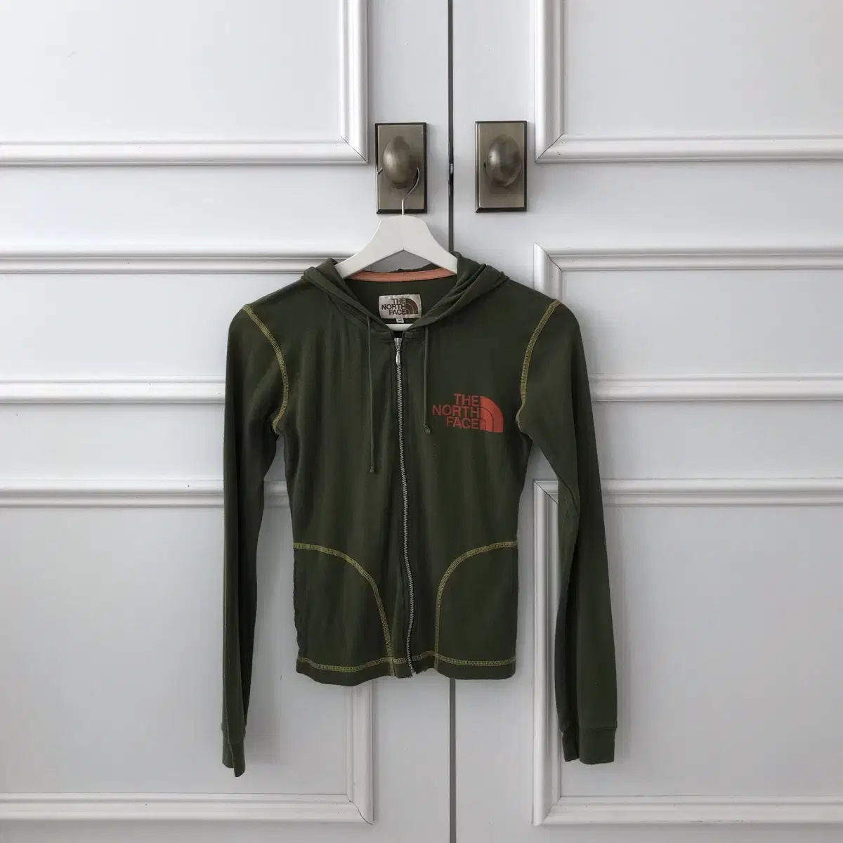 THE NORTH FACE hoodie