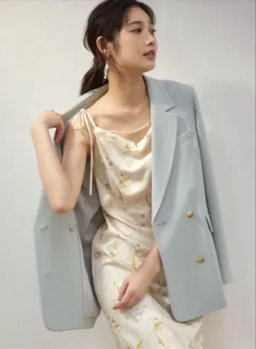 프레이 아이디 새상품 세미 더블 테일러드 자켓 민트