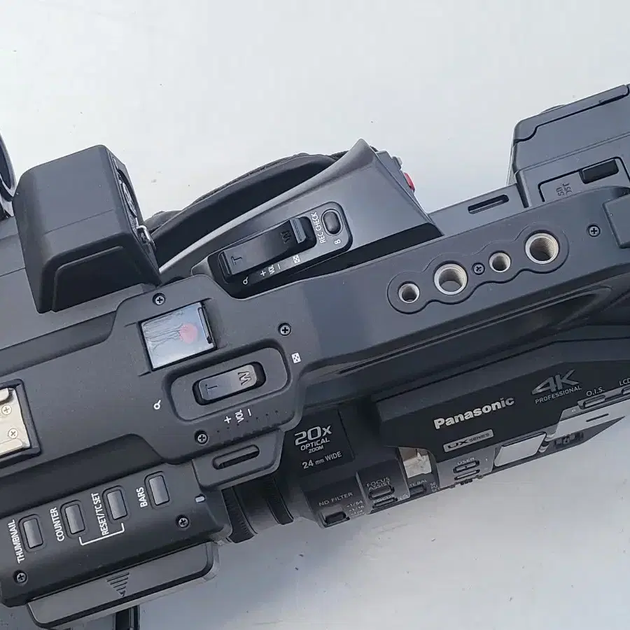 파나소닉 ag-ux180 4k 60p ux90 소니 z150 ax700