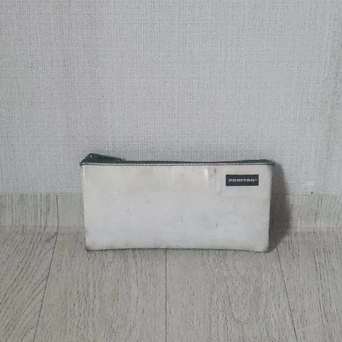 프라이탁 세레나 올화이트 필통 파우치