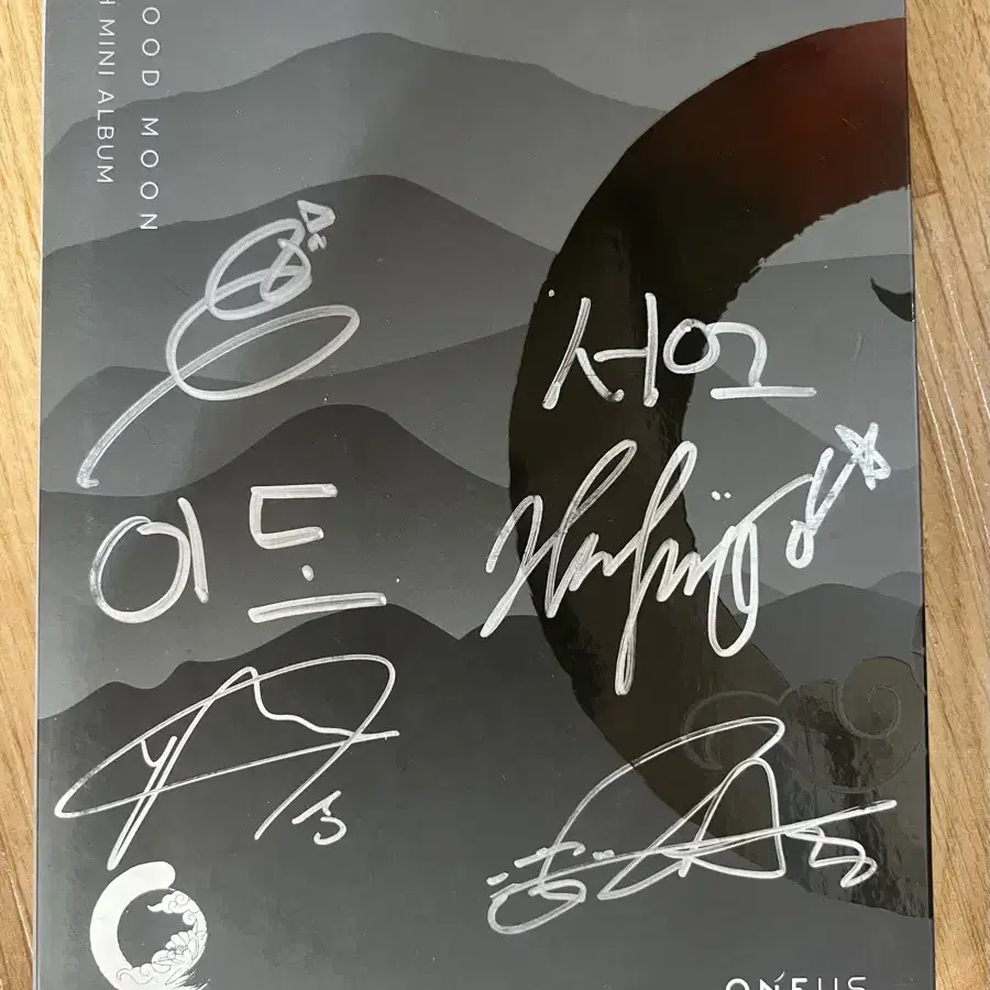 ONEUS ウォノス Light us サイン シオン ONEUS | 원어스 sign, autographed by ONEUS, album #친필싸인