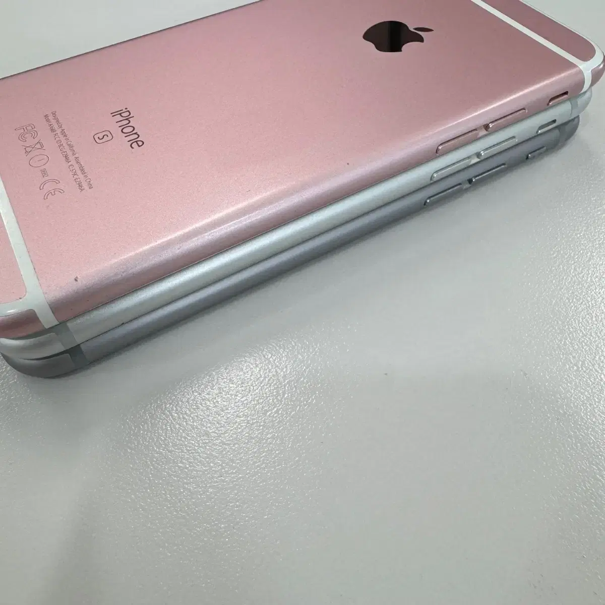 아이폰6S 색상별 16GB 성능랜덤80~90% 중등급