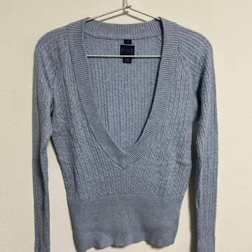 폴로 리브 니트 V넥 스웨터