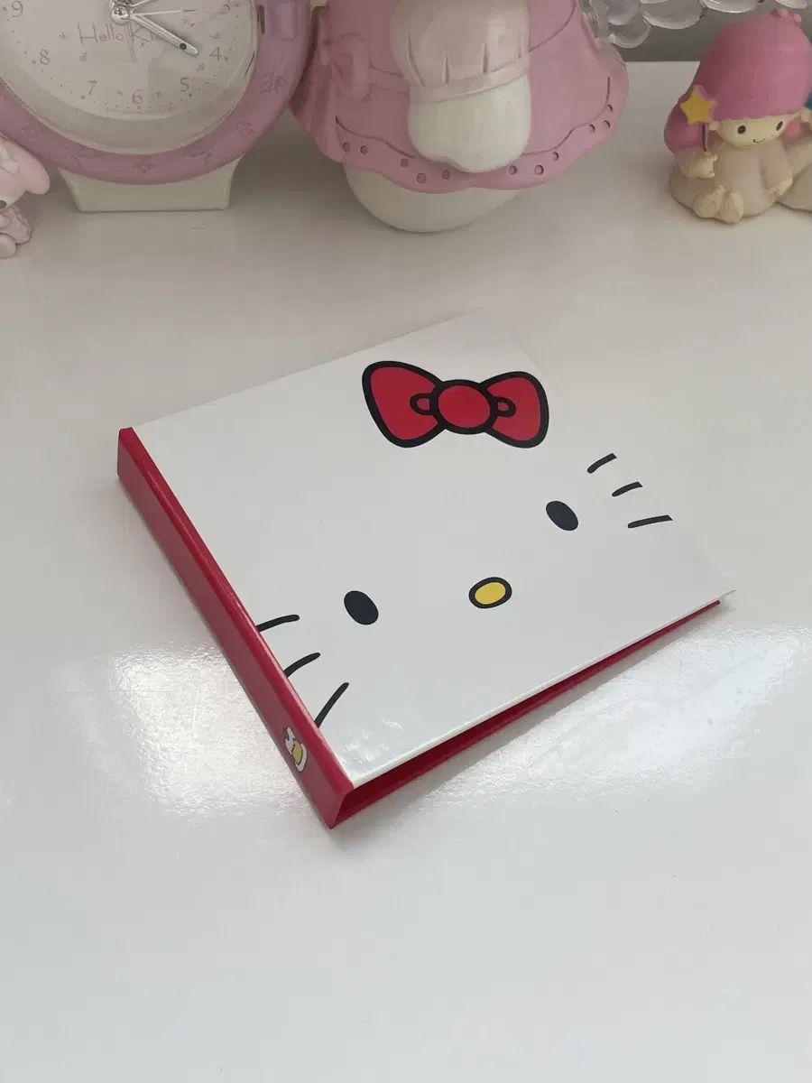 Sanrio Classic Kitty Hello Kitty postcard Paper album Storage Box Classic Quote Vintage Daku