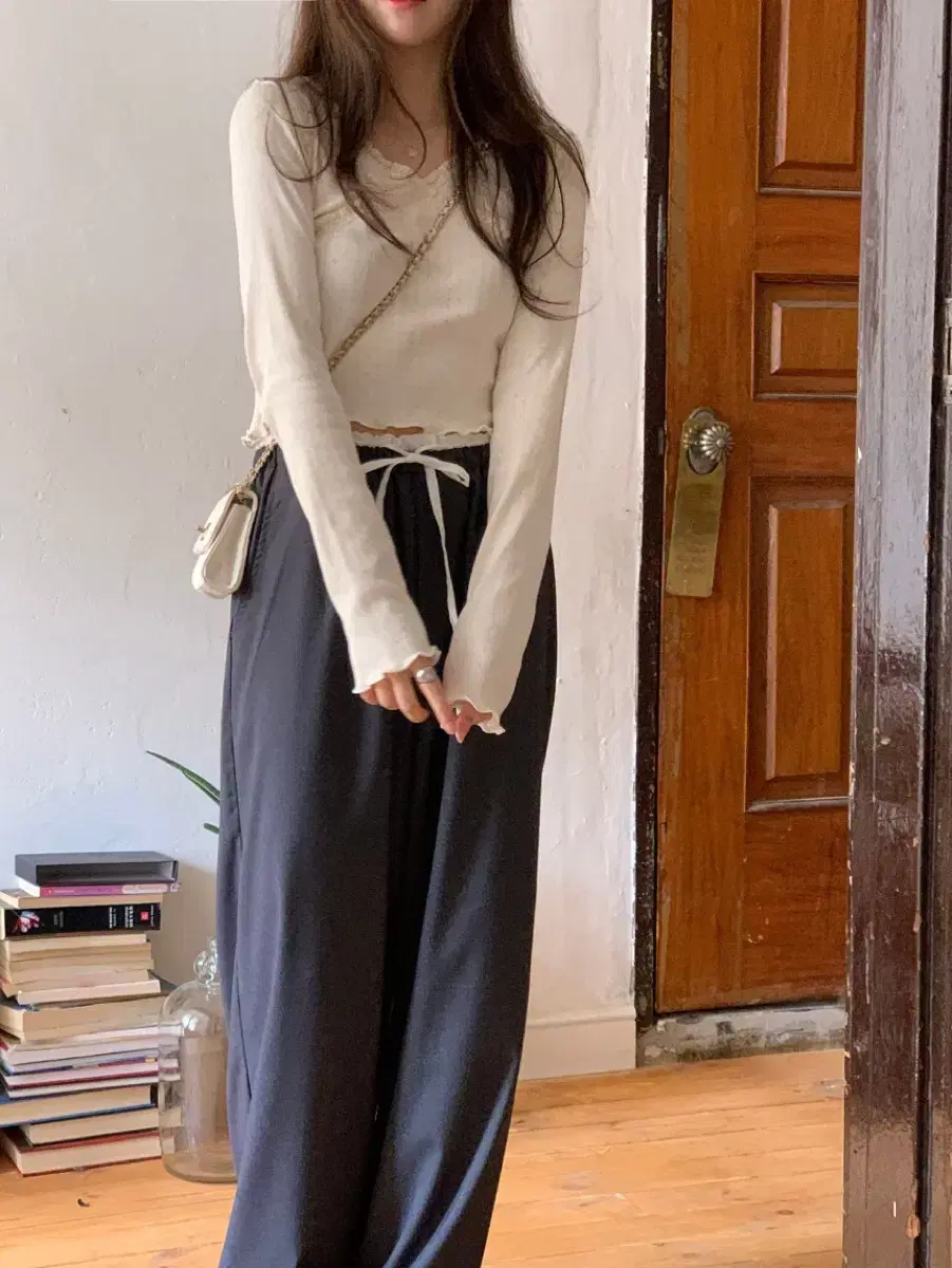 미엘 더파니 티셔츠 레이스티