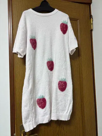 젤라토 피케 딸기 무늬 룸웨어